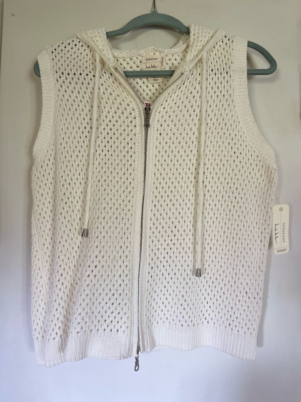 Nicole Miller Cream Sleeveless Hooded Knit Zip Vest NWT